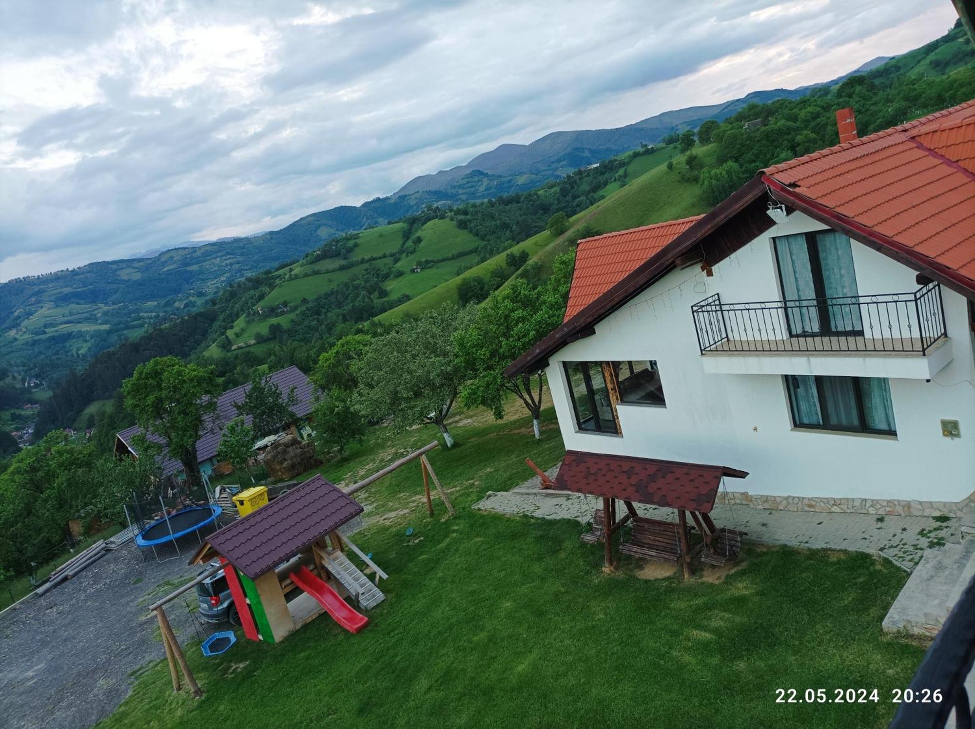 Вилла Casa Din Livada, Poiana Marului, Brasov Экстерьер фото